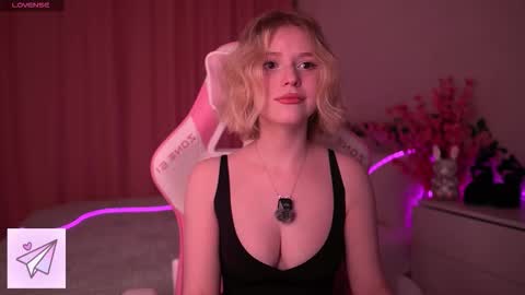 Paula online show from March 4, 11:33 pm