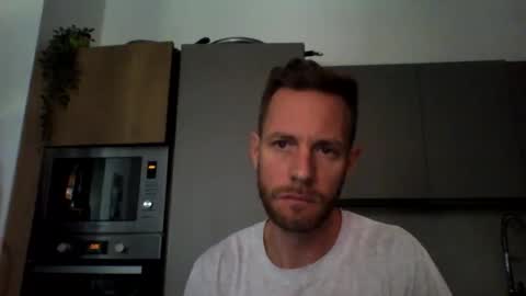 Snapshot of jojo19844 chatting on September 19, 8:16 am jojo19844 online show from September 19, 8:16 am