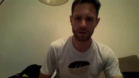 Snapshot of jojo19844 chatting on October 21, 7:14 pm jojo19844 online show from October 21, 7:14 pm