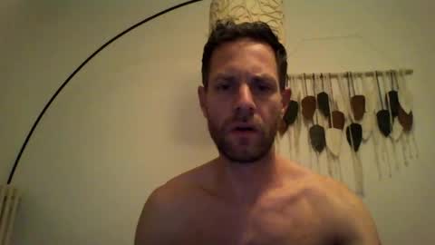 jojo19844 online show from November 8, 9:46 pm