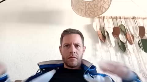 jojo19844 online show from January 14, 9:59 am