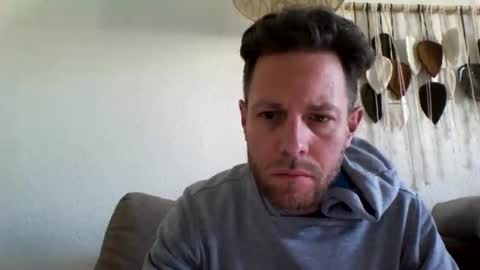 jojo19844 online show from April 23, 8:24 am