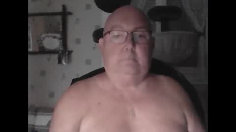 jojo60000529566 online show from December 2, 2:19 pm