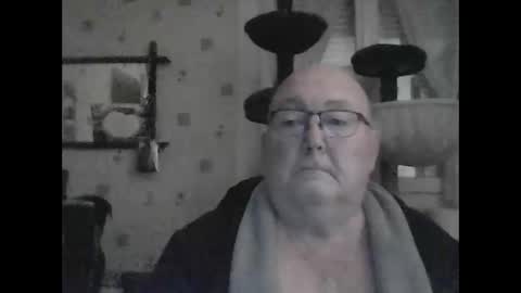 jojo60000529566 online show from January 6, 10:26 pm