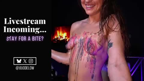    online show from April 28, 11:10 pm