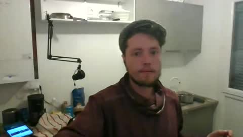 boss online show from November 2, 10:34 pm