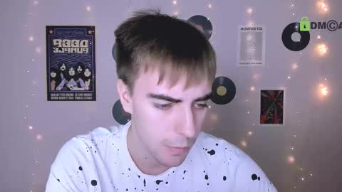 Snapshot of jokester_liam chatting on November 19, 9:42 am jokester_liam online show from November 19, 9:42 am