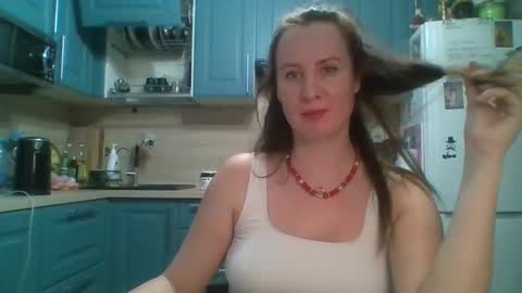Snapshot of joleli05 chatting on May 16, 9:57 pm you can call me my Queen online show from May 16, 9:57 pm