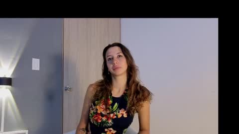 Snapshot of jolie_lov chatting on September 24, 1:25 pm jolie_lov online show from September 24, 1:25 pm