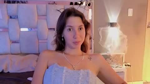 Snapshot of jolie_lov chatting on October 10, 6:07 pm jolie_lov online show from October 10, 6:07 pm