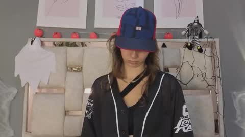 Snapshot of jolie_lov chatting on October 16, 1:23 pm jolie_lov online show from October 16, 1:23 pm