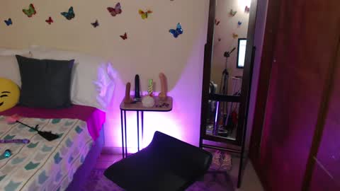 Jolie Mature online show from December 6, 10:52 pm