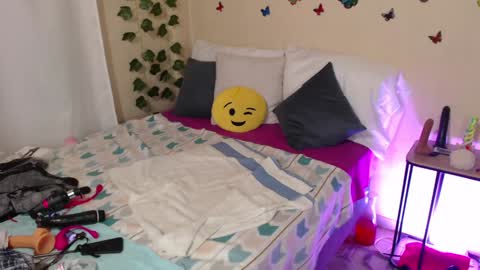 Jolie Mature online show from December 7, 1:58 am