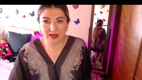 Jolie Mature online show from September 20, 8:32 pm