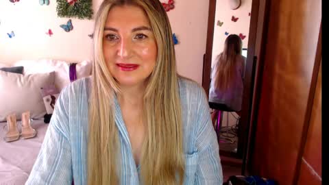 Jolie Mature online show from June 8, 7:14 pm