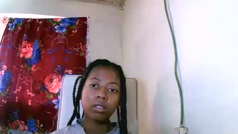 Snapshot of joliekah27 chatting on January 23, 5:02 am joliekah27 online show from January 23, 5:02 am