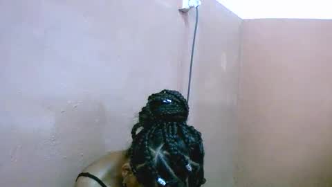 Snapshot of joliekah27 chatting on February 26, 11:09 am joliekah27 online show from February 26, 11:09 am