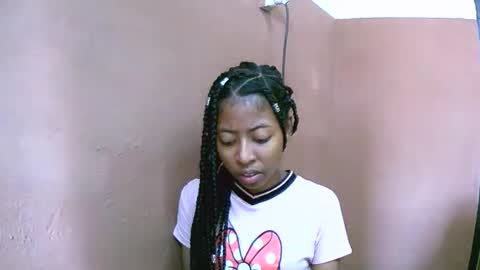 Snapshot of joliekah27 chatting on February 27, 7:44 am joliekah27 online show from February 27, 7:44 am