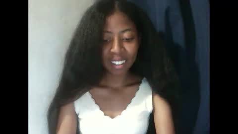 joliekah27 online show from March 7, 3:31 pm