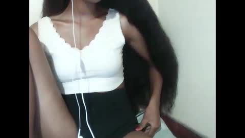 joliekah27 online show from March 21, 6:40 am