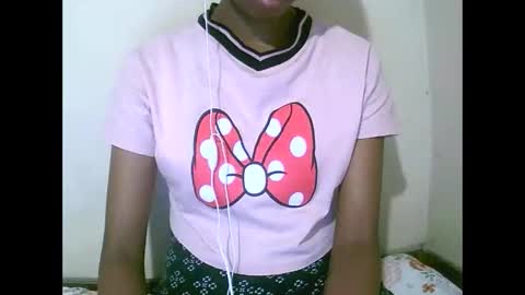 joliekah27 online show from April 21, 7:17 pm