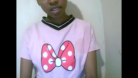 joliekah27 online show from April 22, 7:55 am