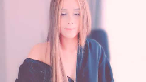 ArianaJoliiee online show from October 25, 9:20 pm