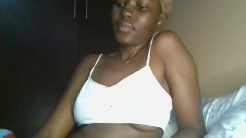 jollynabeb online show from February 22, 8:29 pm