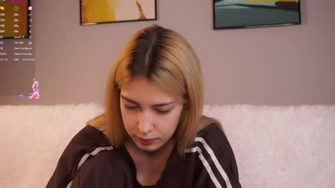 Viola online show from April 10, 1:16 pm