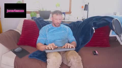 Jon Aries online show from April 20, 7:15 pm