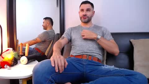  JONAS BEARD  online show from March 10, 9:51 pm