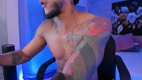 Snapshot of jonas_conor chatting on September 27, 9:42 pm Jonas online show from September 27, 9:42 pm