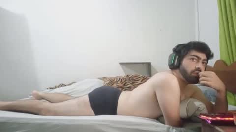 jonasf2525 online show from February 24, 3:59 am