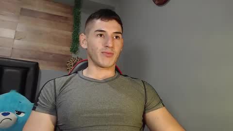 jonathancast08 online show from February 8, 2:47 am