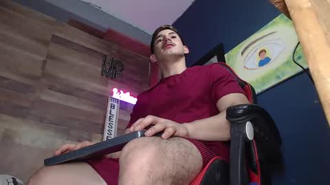 jonathancast08 online show from October 19, 12:44 am