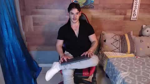 jonathancast08 online show from January 8, 7:16 pm