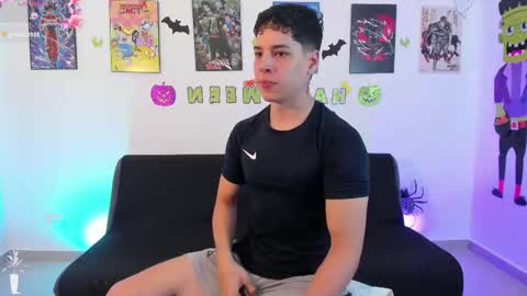 Instagram jonathanfit14 online show from October 16, 9:05 pm