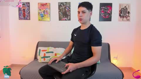 Instagram jonathanfit14 online show from November 17, 9:31 pm