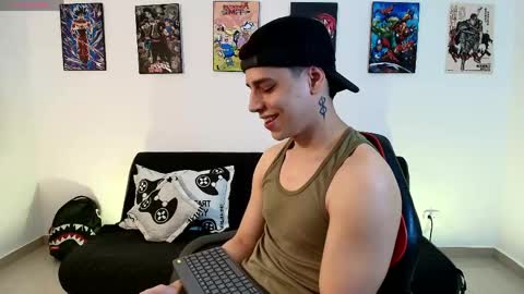 Instagram jonathanfit14 online show from April 21, 1:42 am