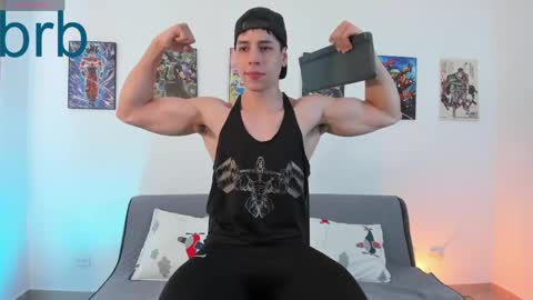 Snapshot of jonathanjoestar_ chatting on May 6, 10:26 pm Instagram jonathanfit14 online show from May 6, 10:26 pm
