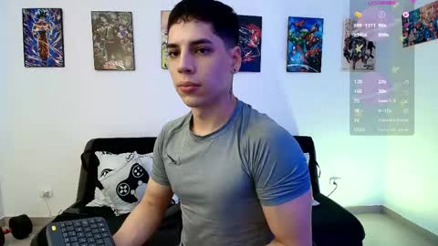 Snapshot of jonathanjoestar_ chatting on May 13, 9:33 pm Instagram jonathanfit14 online show from May 13, 9:33 pm