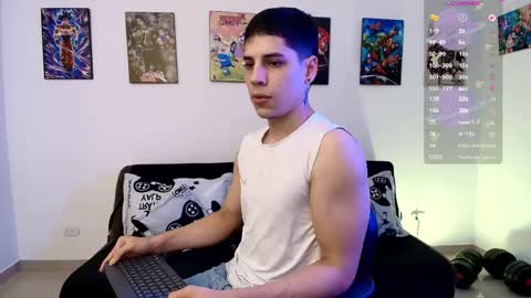 Snapshot of jonathanjoestar_ chatting on May 17, 11:23 pm Instagram jonathanfit14 online show from May 17, 11:23 pm