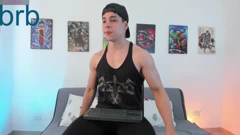 Snapshot of jonathanjoestar_ chatting on May 20, 10:38 pm Instagram jonathanfit14 online show from May 20, 10:38 pm