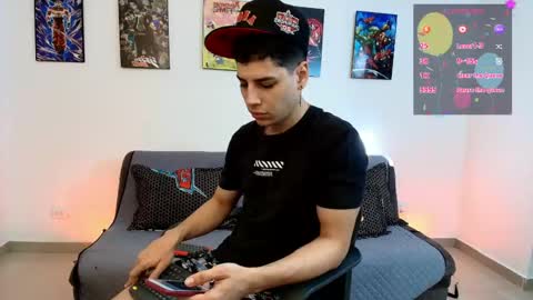 Snapshot of jonathanjoestar_ chatting on June 1, 9:38 pm Instagram jonathanfit14 online show from June 1, 9:38 pm