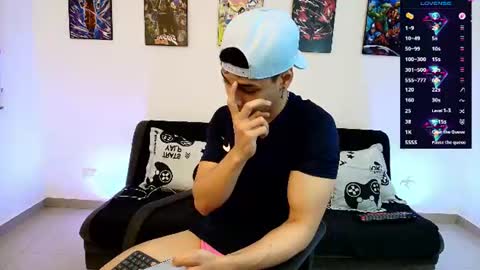 Snapshot of jonathanjoestar_ chatting on June 11, 12:32 am Instagram jonathanfit14 online show from June 11, 12:32 am