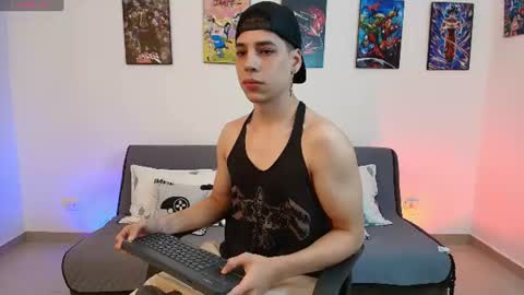 Snapshot of jonathanjoestar_ chatting on August 3, 1:04 am Instagram jonathanfit14 online show from August 3, 1:04 am