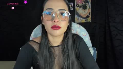 Snapshot of jonathanrwick chatting on December 15, 5:23 am Janna online show from December 15, 5:23 am