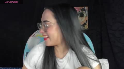 Snapshot of jonathanrwick chatting on December 31, 5:22 am Janna online show from December 31, 5:22 am