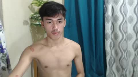 Snapshot of jonel_xx chatting on July 10, 10:45 pm jonel online show from July 10, 10:45 pm