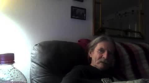 Snapshot of jonelvis6543 chatting on November 9, 7:50 am Jonelvis123456 online show from November 9, 7:50 am